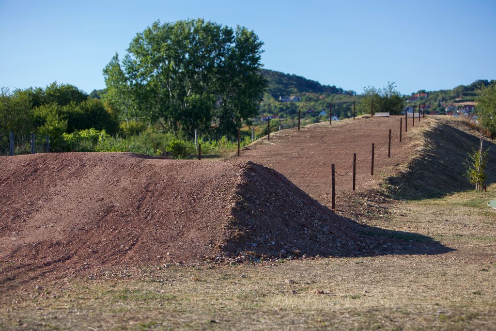 Dirt jump - földugrató közelről